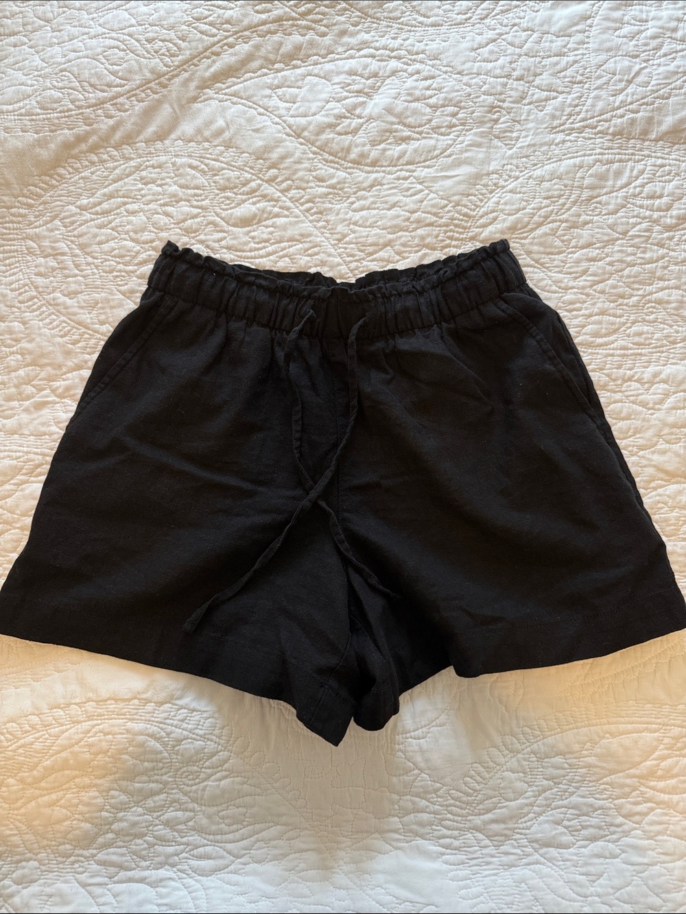 GAP Black Linen Women's Drawstring Shorts Size: XS